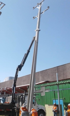 mantenimiento poste eléctrico